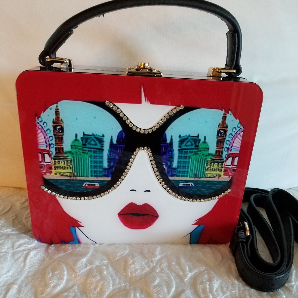 PURSE WITH RHINESTONE